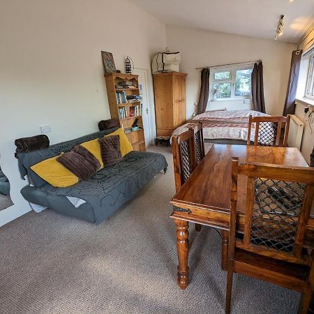 Bristol Self-Catering Studio+Kitchen+Parking Экстерьер фото